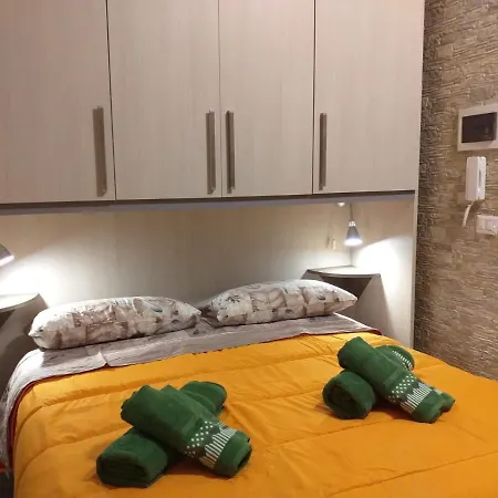 I Marchesi Del Grillo - Vicinanze Stazione, Campus, Policlinico 3* باري
