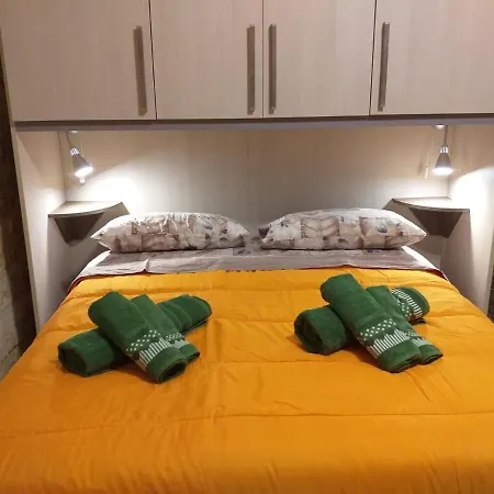 I Marchesi Del Grillo - Vicinanze Stazione, Campus, Policlinico Bed & Breakfast