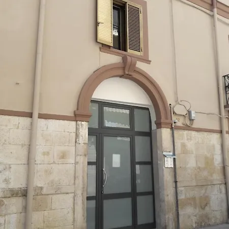 I Marchesi Del Grillo - Vicinanze Stazione, Campus, Policlinico 3*