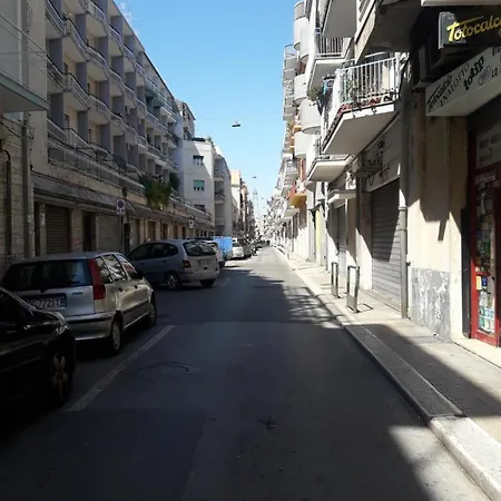 I Marchesi Del Grillo - Vicinanze Stazione, Campus, Policlinico 3* Bari