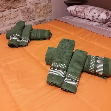 I Marchesi Del Grillo - Vicinanze Stazione, Campus, Policlinico 3*