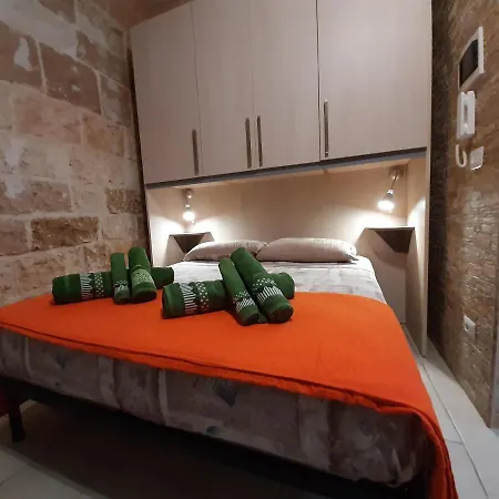 I Marchesi Del Grillo - Vicinanze Stazione, Campus, Policlinico Bed & Breakfast Bari