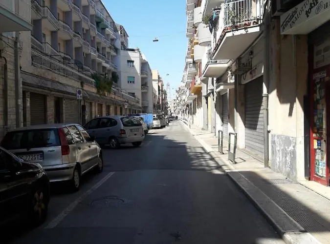 I Marchesi Del Grillo - Vicinanze Stazione, Campus, Policlinico 3* Bari