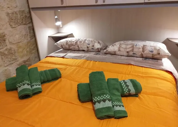 I Marchesi Del Grillo - Vicinanze Stazione, Campus, Policlinico 3* Bari